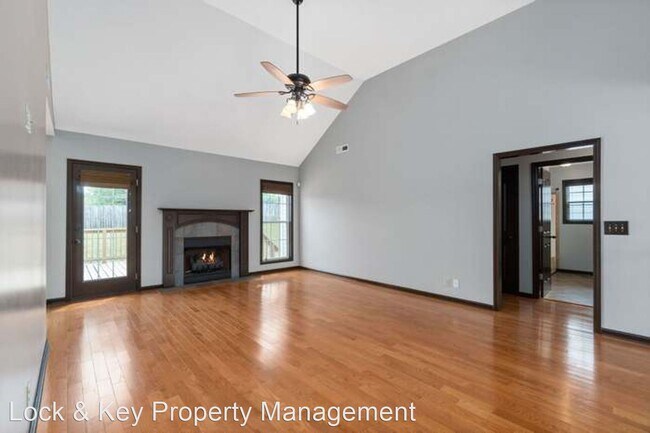 Building Photo - 4 br, 3 bath House - 539 Winding Bluff
