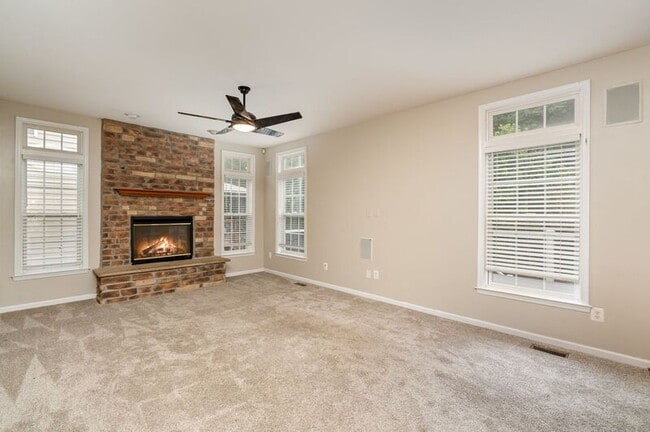 Foto del edificio - 5990 Parsons Lane