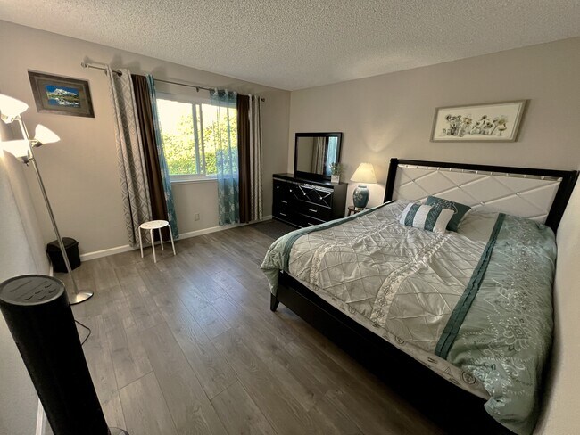 Master Bedroom - 272 Duffy Ct