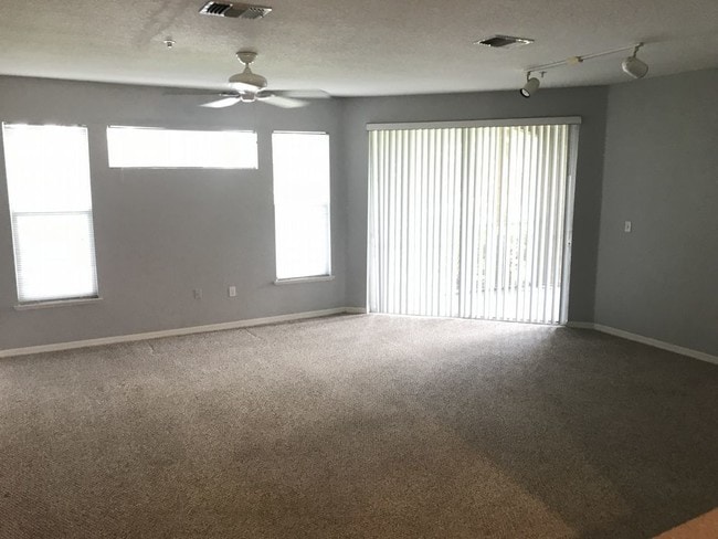 Building Photo - 5511 Legacy Crescent Pl