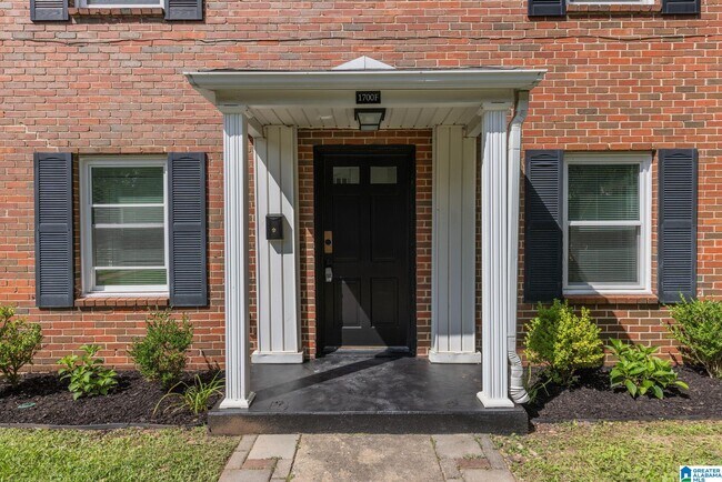 Foto del edificio - 1700 Valley Ave