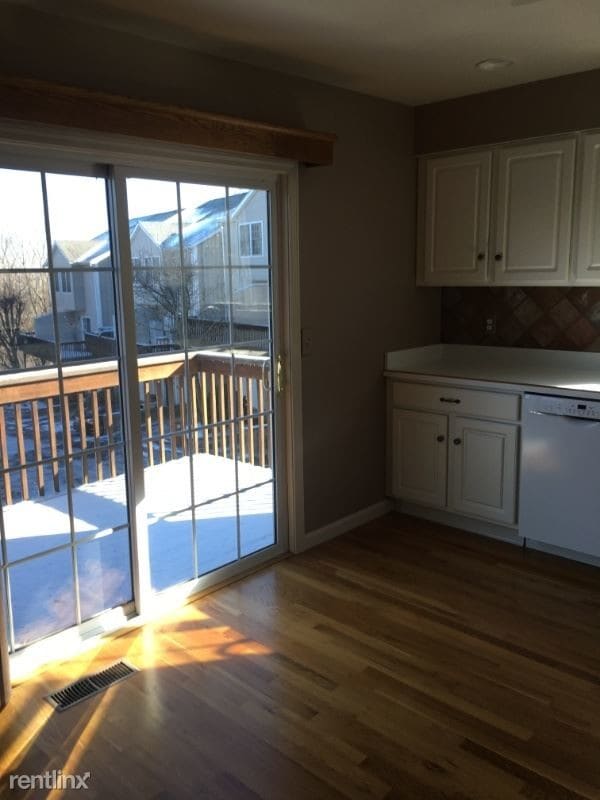 Building Photo - 2 br, 1.5 bath Condo - 39 Coram Rd 8 Unit 8