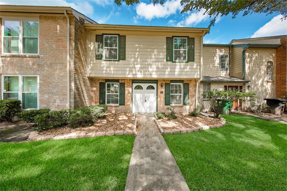 Foto principal - 7910 Grow Ln