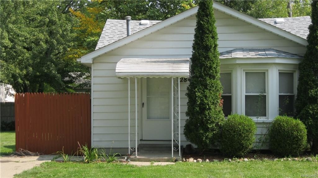 Primary Photo - 28434 Fairfax St