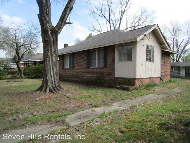 Building Photo - 3 br, 1 bath House - 39 Ash Street