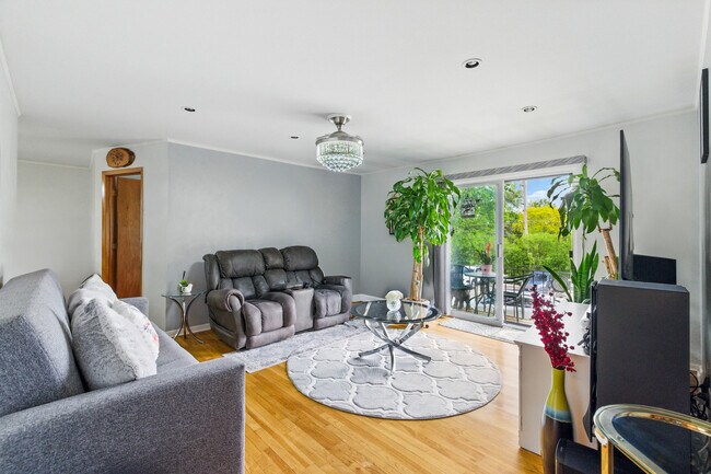 Foto del edificio - 8856 Northshore Dr