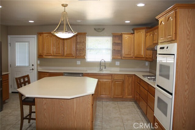 Foto del edificio - 16540 Wagon Wheel Dr