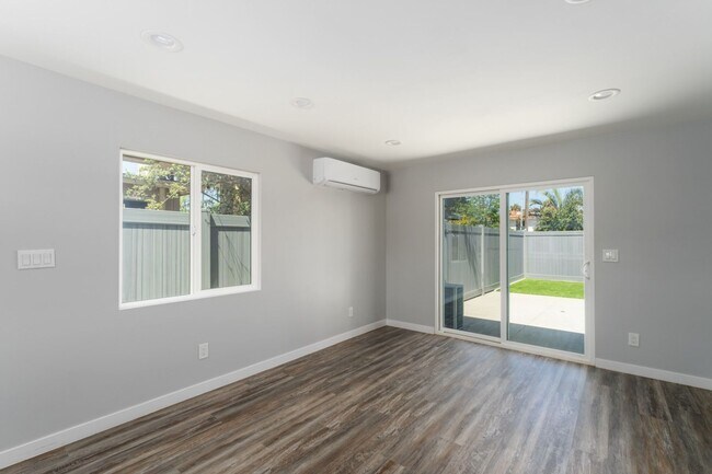 Building Photo - Luxurious 1-Bedroom Apartment with Private Yard in the Heart of Carlsbad / ALL UTILITIES INCLUDED...