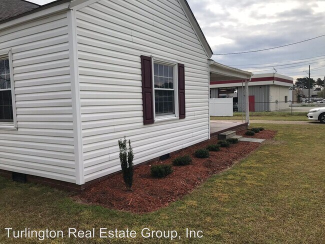Foto del edificio - 3 br, 2 bath House - 100 Shields Street