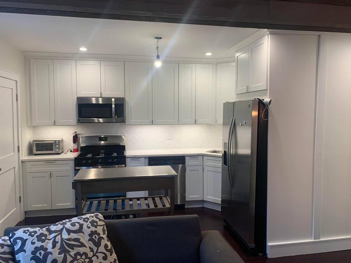 53 Garretson Ave Unit 01, Bayonne, NJ 07002 Condo for Rent in Bayonne