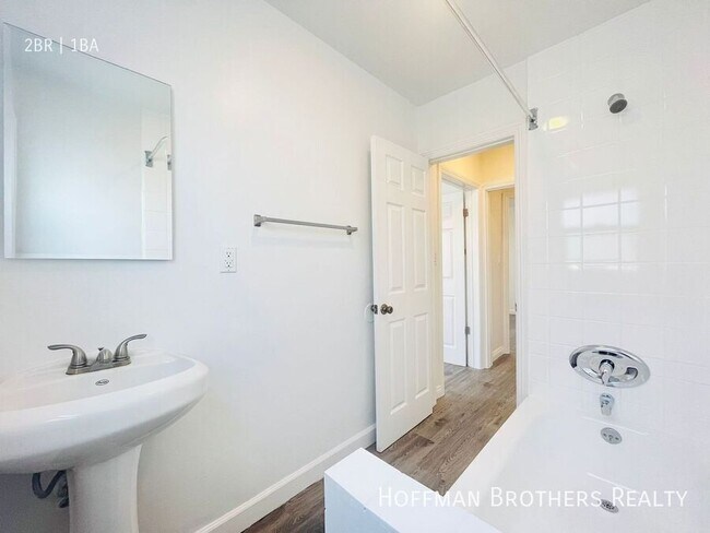 Foto del edificio - 1625 Normandie Ave