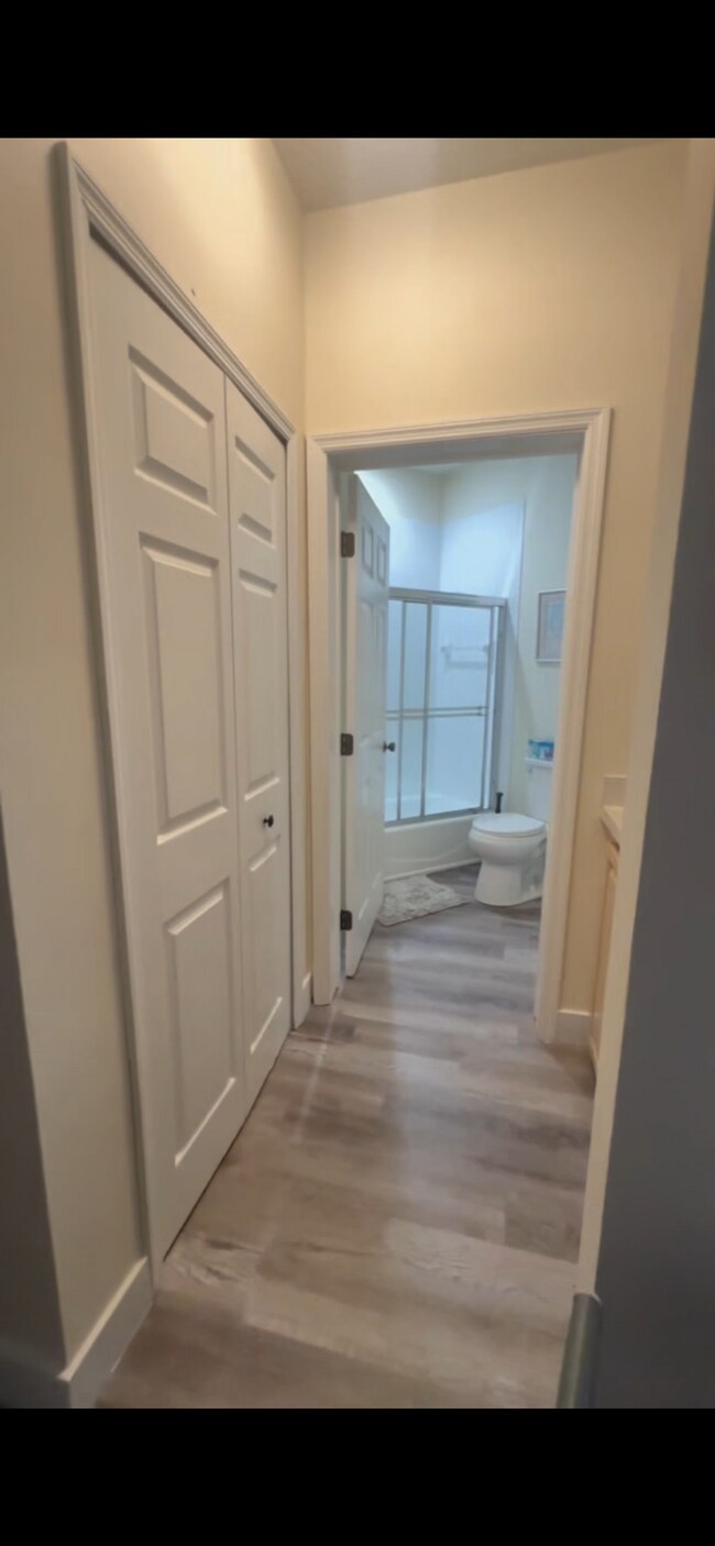 Building Photo - 9832 Perfect Dr