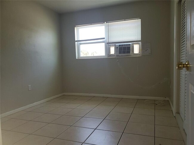 Foto del edificio - 21258 Coulton Ave
