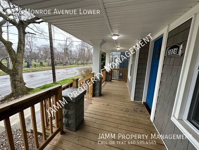 Building Photo - Ohio City: 2-Bedroom 1-Bathroom LOWER UNIT
