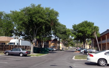 Building Photo - Highland Park