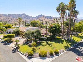 Bella Monte Apartments for Rent with a Walk-In Closet - Palm Springs