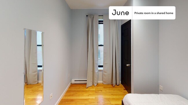 Building Photo - Room in Shared 4 bed/2 bath home