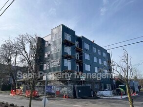 Building Photo - 1520 N Bryant St