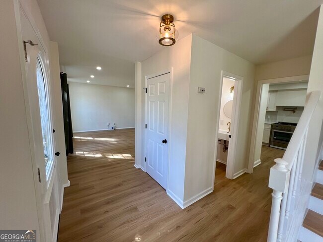 Foto del edificio - 2907 Clearbrook Dr