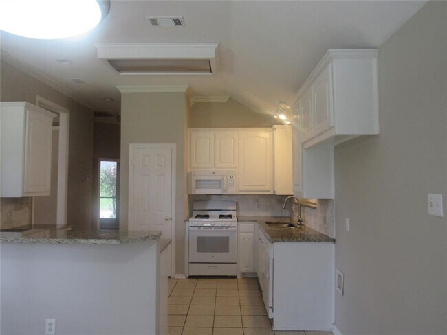 Foto del edificio - 839 Magnolia Ct
