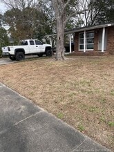 Building Photo - 807 Berwick Dr