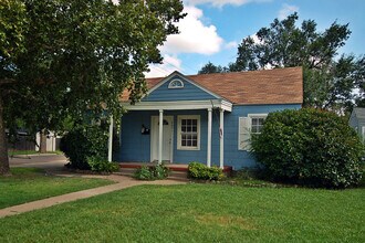 Building Photo - 2601 25th St