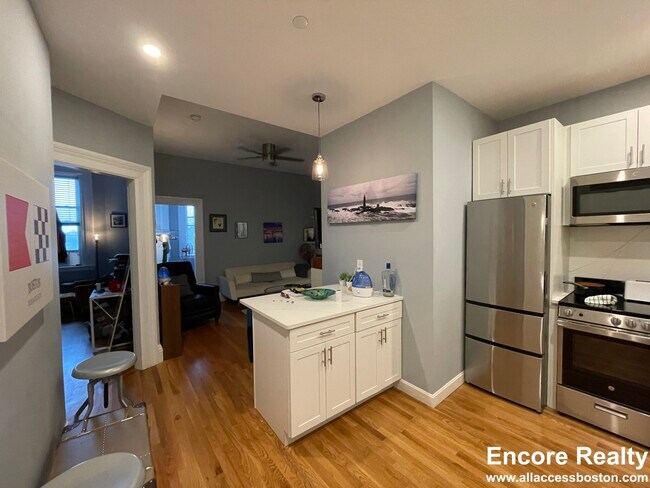 Foto del edificio - 468 Beacon St