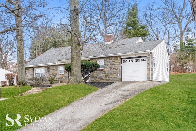 Building Photo - Sweet 3BR 2BA Home