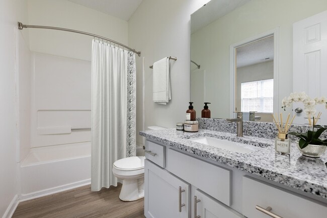 Foto del edificio - Trellis Pointe