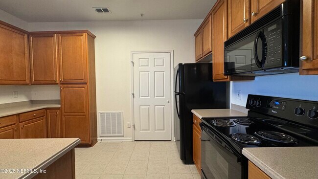 Foto del edificio - 11251 Campfield Dr