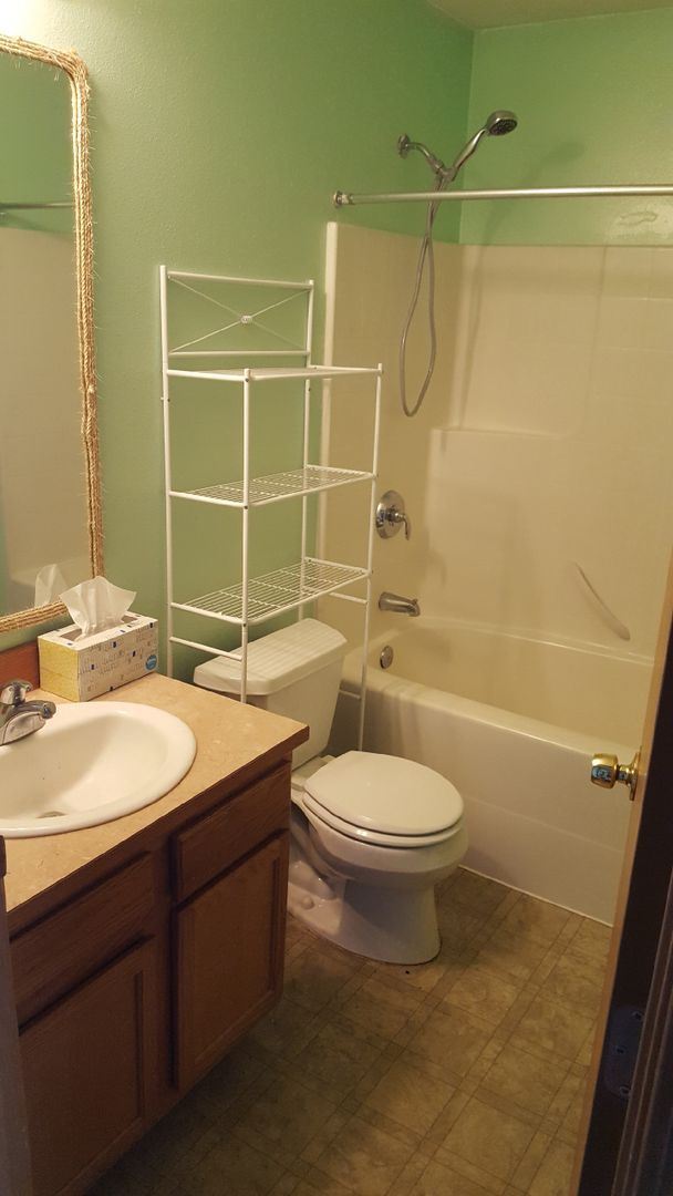 Foto del edificio - 3 br, 2 bath House - 2202 N Brookfield Street