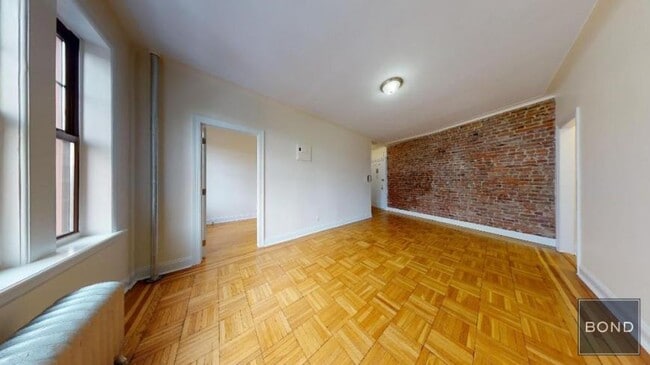Building Photo - 2 bedroom in NEW YORK NY 10014