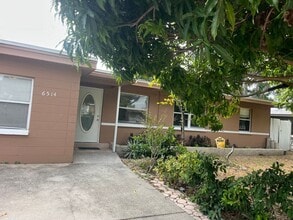 Building Photo - 6514 34th Ave N