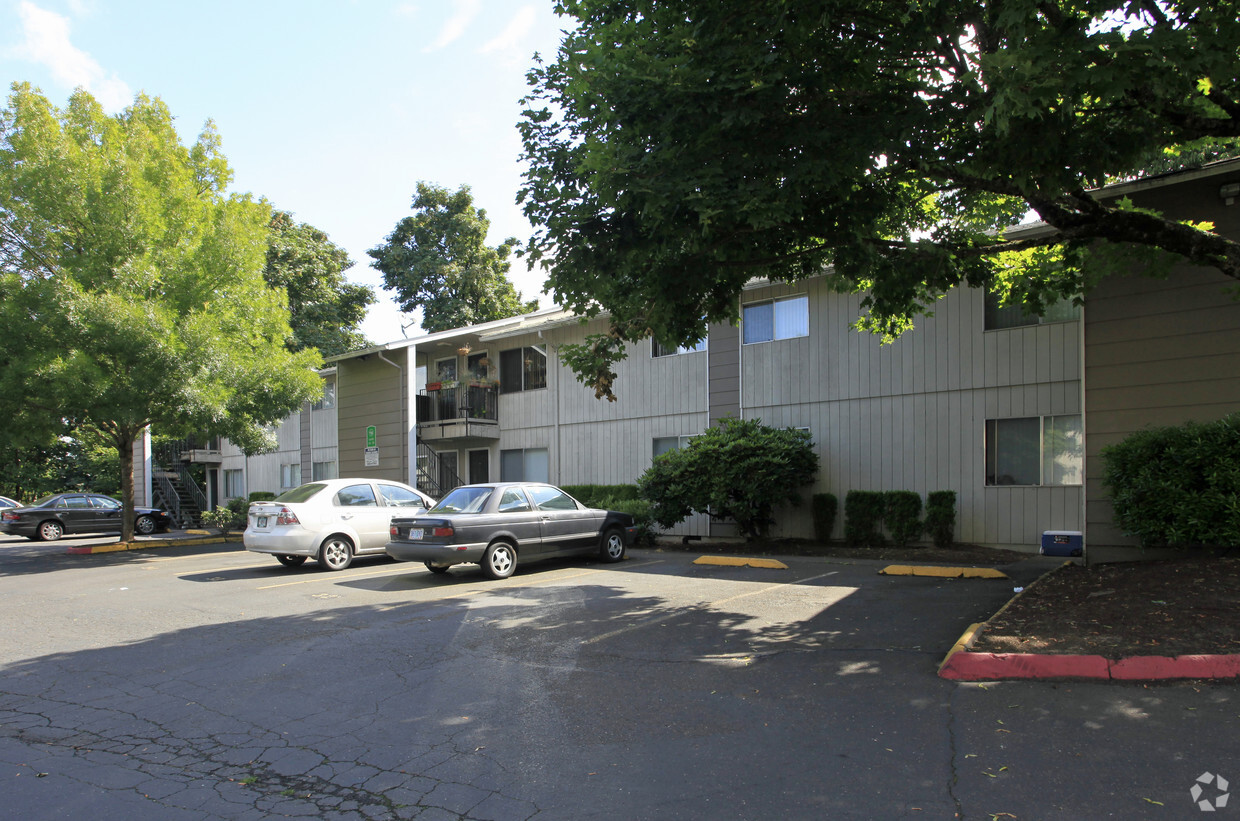 Building Photo - PineWood Commons