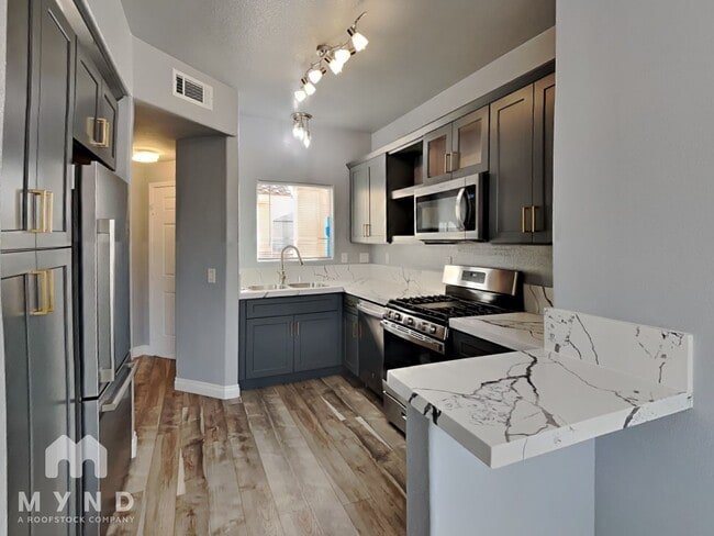 Foto del edificio - 1050 E Cactus Ave