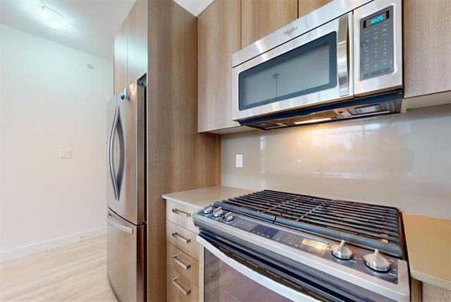 Gas Cooktop - 7058 14th Ave