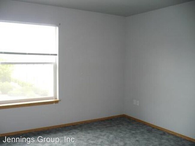 Building Photo - 2625 Portland St