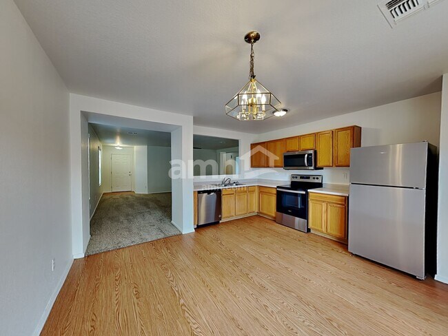 Building Photo - 11312 E Quintana Ave