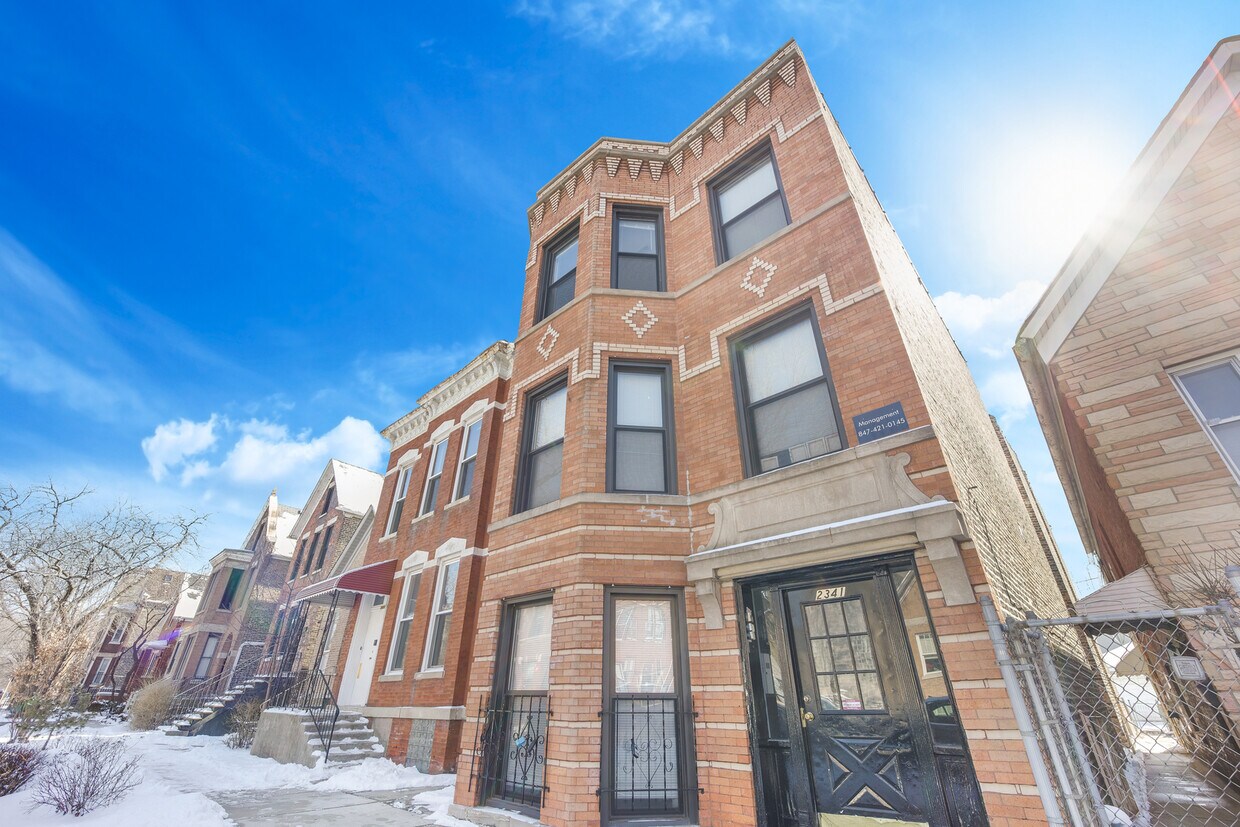 Foto principal - 2341 W Charleston St