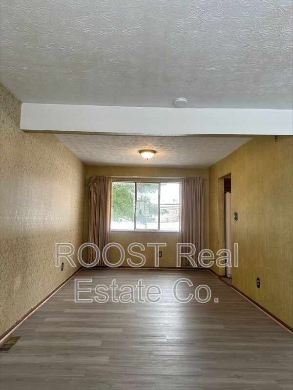 Building Photo - 1601 Sandalwood Pl