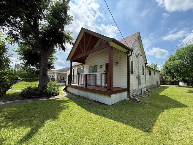 Building Photo - 7144 Kernel St