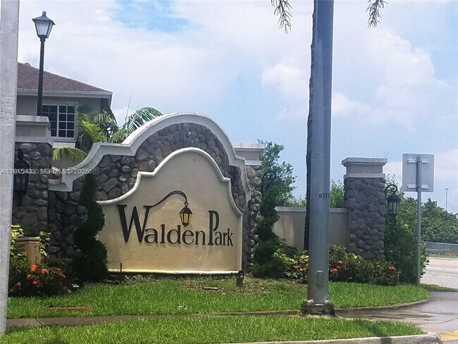 Foto del edificio - 21416 NW 13th Pl