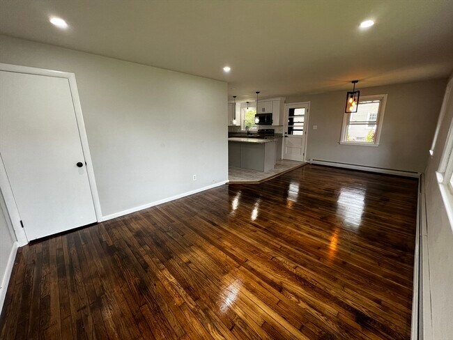 Foto del edificio - 388 Burncoat St