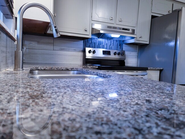 Foto del edificio - 7219 Montana Ave