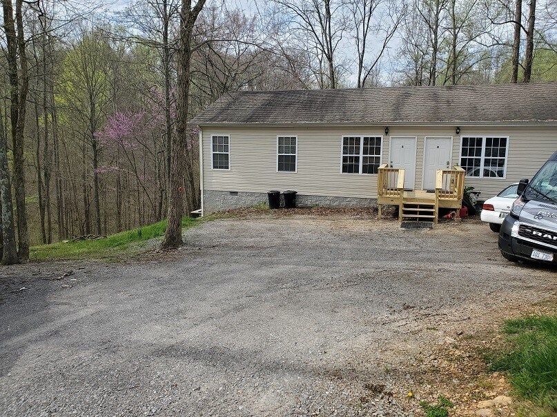 Primary Photo - 236 McMurtry Rd