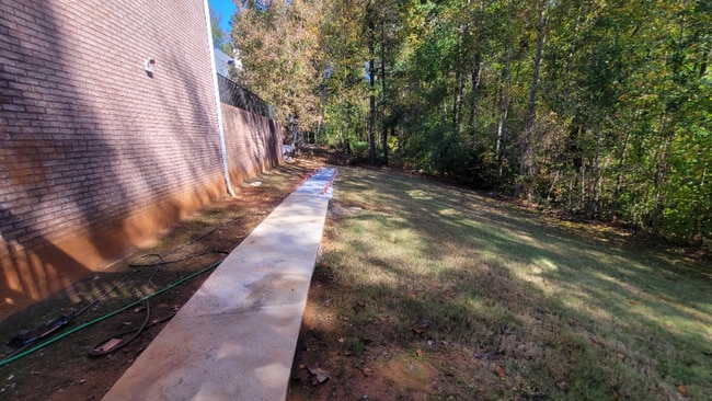 Photo - 2750 Wellington Way SE House