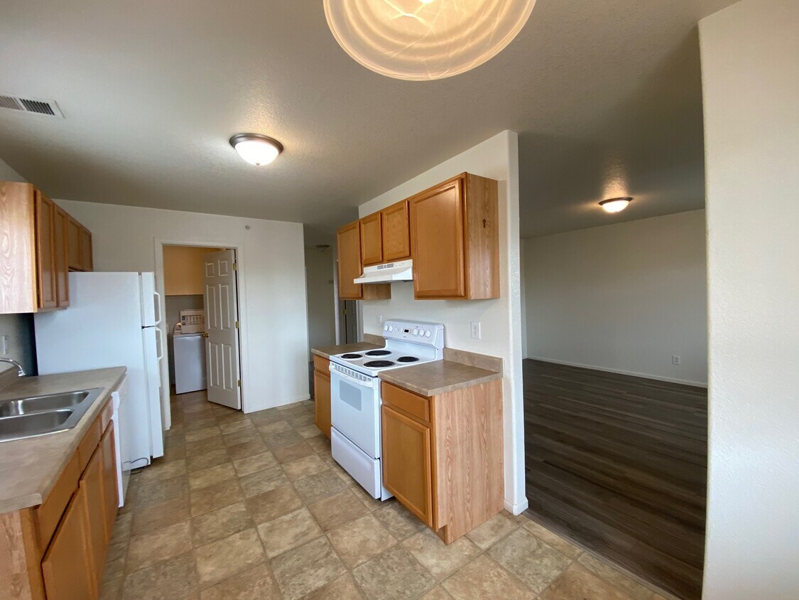 3913 Ariel Ave Unit A, Gillette, WY 82718 Apartments in Gillette, WY