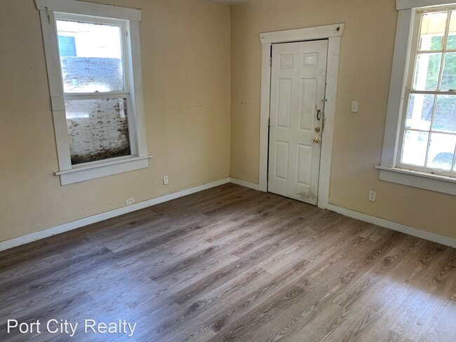 Building Photo - 1 br, 1 bath House - 1736 Ashton St.