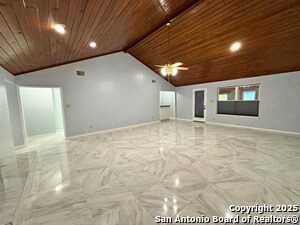 Foto del edificio - 6318 Firestone Pkwy