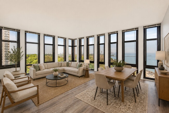 Building Photo - 6700 S South Shore Dr